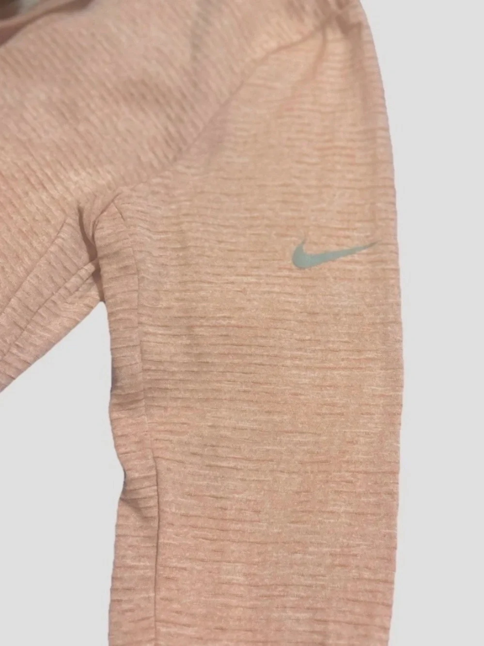 Nike Dri-FIT Therma Sphere Running Top Women M Coral Thumbholes Zip Pocket